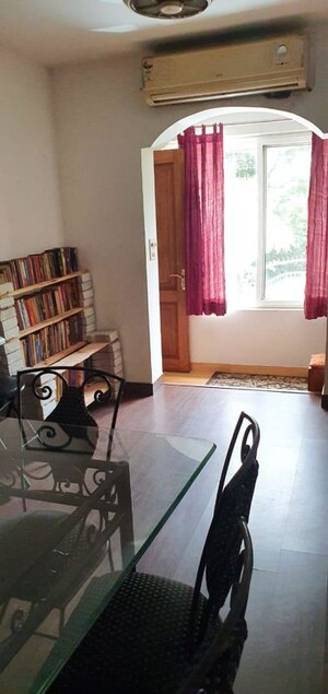 Living Room in 6+ BHK Independent House at DLF Atria, Dlf Phase ii – for Sale