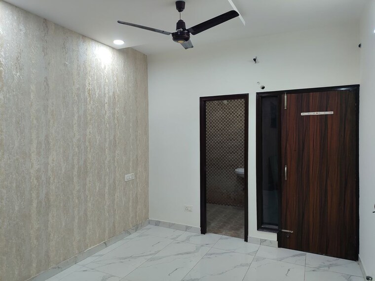Room, panchkula urban estate 2 Bedroom 200 Sq.Yd. Independent House In Panchkula Urban Estate Panchkula 10314979