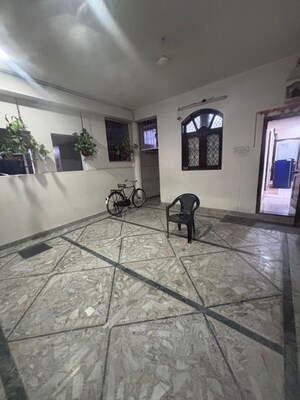 Parking in 2 BHK Independent House at Indira Nagar – for Rent