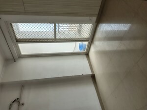 Furnished Amenities in 3 BHK Apartment at Amrapali Riverview, Amrapali Leisure Valley – for Rent