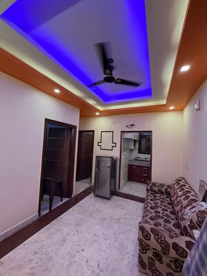 2 BHK Builder Floor For Rent in Chattarpur