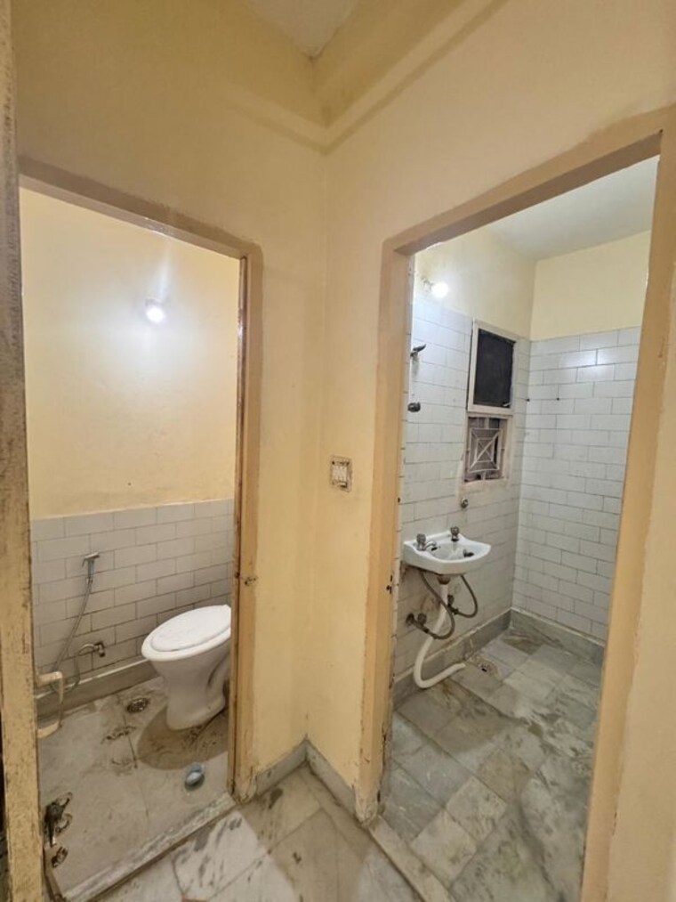 undefined, builder-floor  950 Sq.Ft. Builder Floor In Sector 28 Gurgaon 10315046