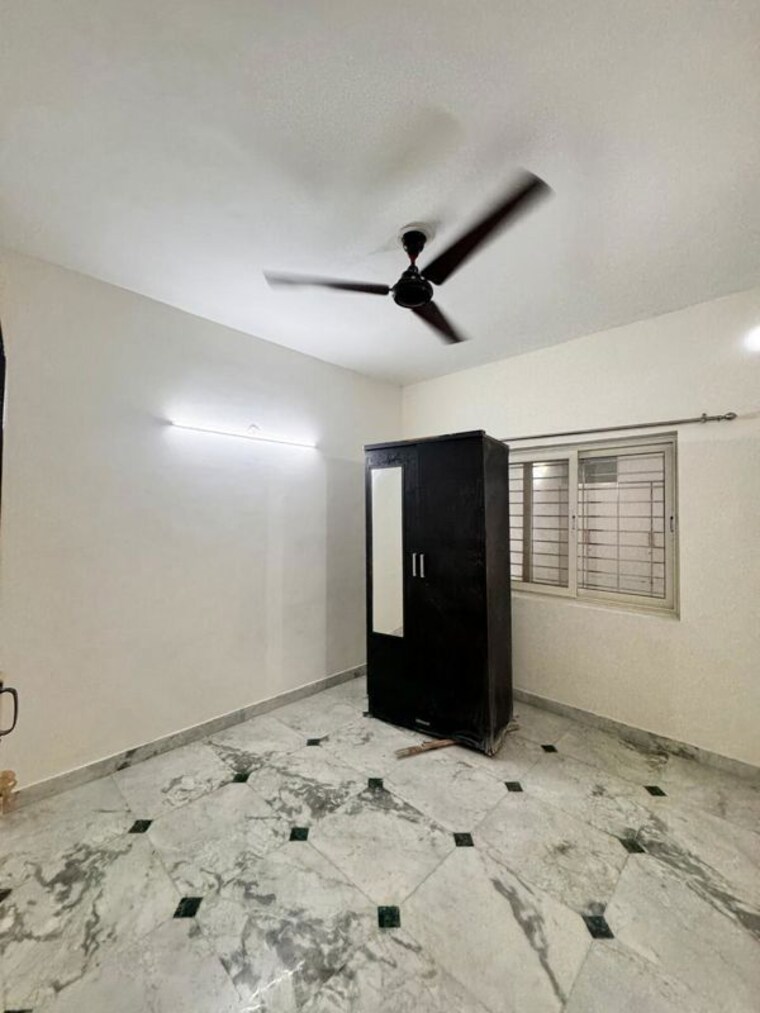 Room, builder-floor  950 Sq.Ft. Builder Floor In Sector 28 Gurgaon 10315046