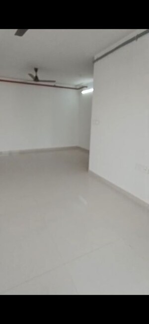 Room in 2 BHK Apartment at Sunteck City Avenue 1, Goregaon West – for Rent
