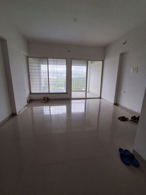 Room in 3 BHK Apartment at Mantra Parkview, Dhayari – for Sale