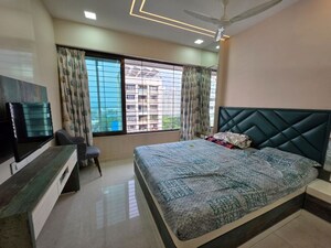 Bedroom in 2 BHK Apartment at Dosti Belleza, Parel – for Sale