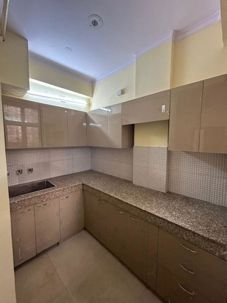 Kitchen, supertech-eco-village-ii 2 Bedroom 890 Sq.Ft. Apartment In Sector 16b Greater Noida Greater Noida 10315081