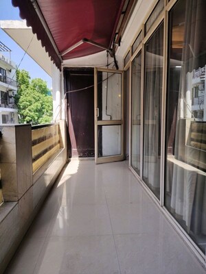 Balcony in 2 BHK Builder Floor at Green Park – for Rent