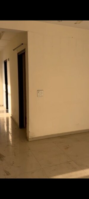 Room in 2 BHK Independent House at RWA Apartments, Sector 31 – for Rent