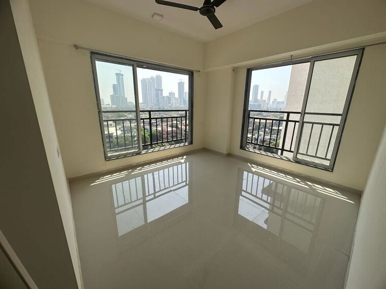 Room, dadar east 1 Bedroom 550 Sq.Ft. Apartment In Dadar East Mumbai 10315161
