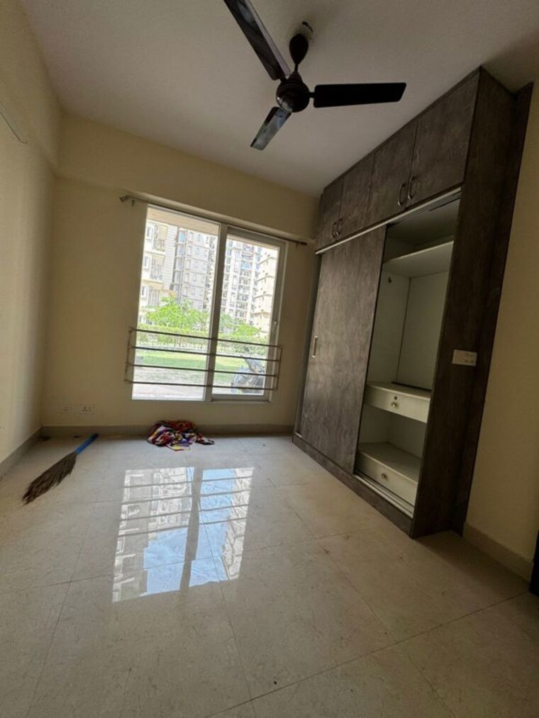 Room, signature-the-serenas 2 Bedroom 531 Sq.Ft. Apartment In Sohna Sector 36 Gurgaon 10315148