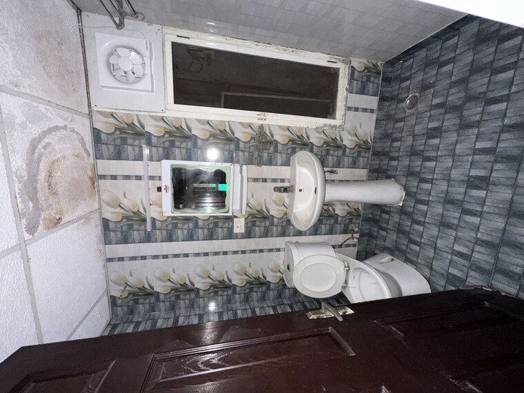 Bathroom, supertech-cape-town 2 Bedroom 1200 Sq.Ft. Apartment In Sector 74 Noida 10315154