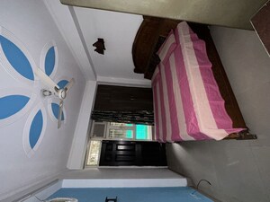 Bedroom in 2 BHK Apartment at Supertech Cape Town, Sector 74 – for Rent