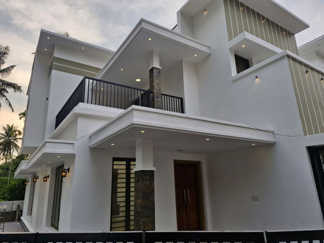 4 BHK + Study Room,Extra Room,Basement Independent House For Sale in Mannuthy
