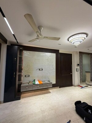 Furnished Amenities in 3 BHK Builder Floor at Kalkaji – for Rent