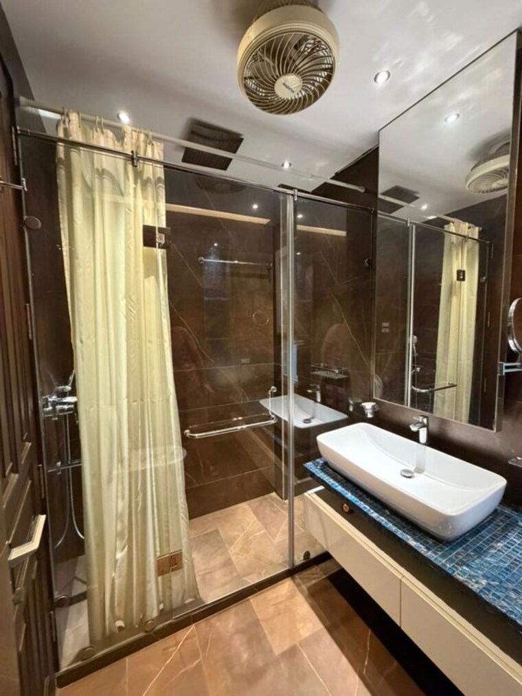 Master Bedroom, kalkaji 3 Bedroom 1800 Sq.Ft. Builder Floor In Kalkaji Delhi 10315197
