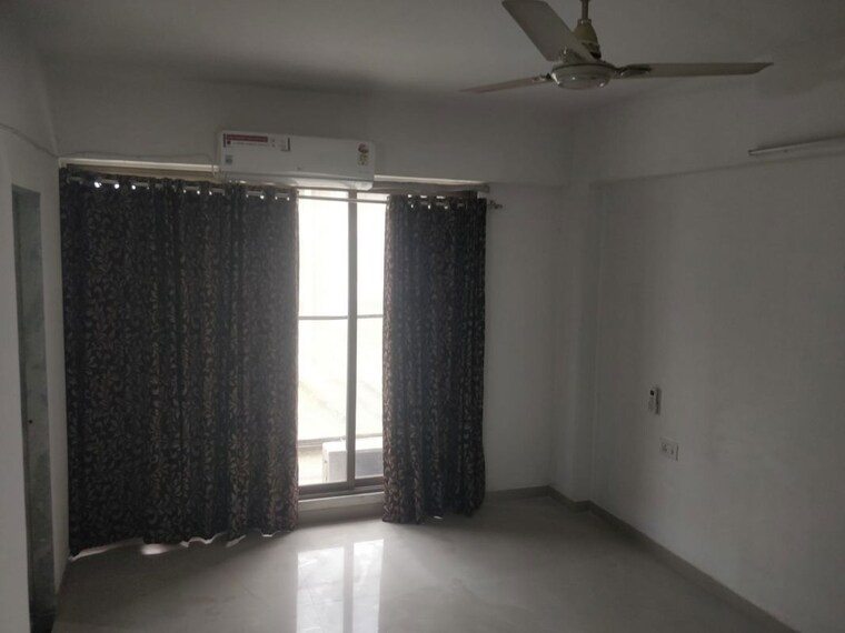 Room, randesan 4 Bedroom 2700 Sq.Yd. Apartment In Randesan Gandhinagar 10315203