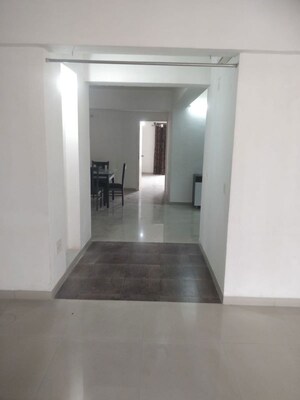 Room in 4 BHK Apartment at Randesan – for Rent