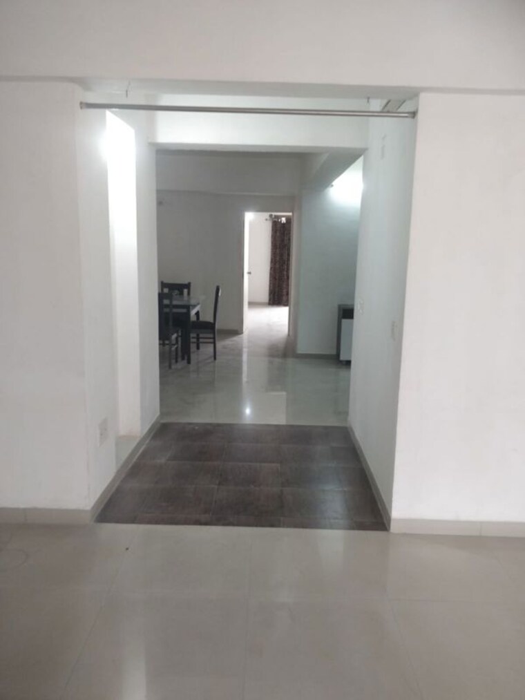 Room, randesan 4 Bedroom 2700 Sq.Yd. Apartment In Randesan Gandhinagar 10315203