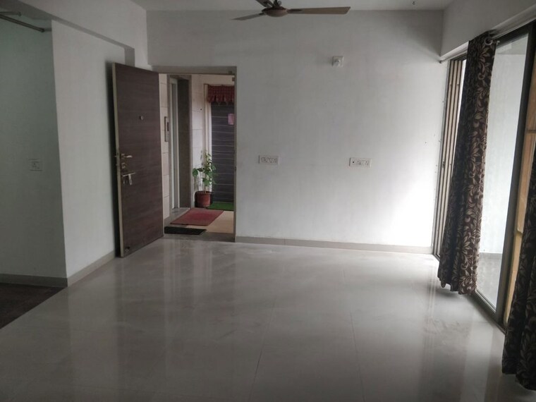 Room, randesan 4 Bedroom 2700 Sq.Yd. Apartment In Randesan Gandhinagar 10315203