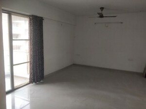 Room in 4 BHK Apartment at Randesan – for Rent