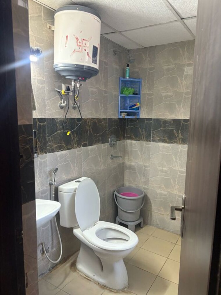 Bathroom, supertech-eco-village-ii 2 Bedroom 1106 Sq.Ft. Apartment In Sector 16b Greater Noida Greater Noida 10315185