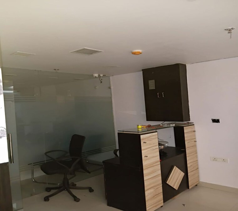 Team Area, gomti nagar Commercial Office Space 1000 Sq.Ft. In Gomti Nagar Lucknow 10315202