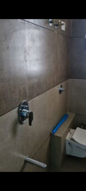 Furnished Amenities in 3 BHK Apartment at Sargasan – for Rent