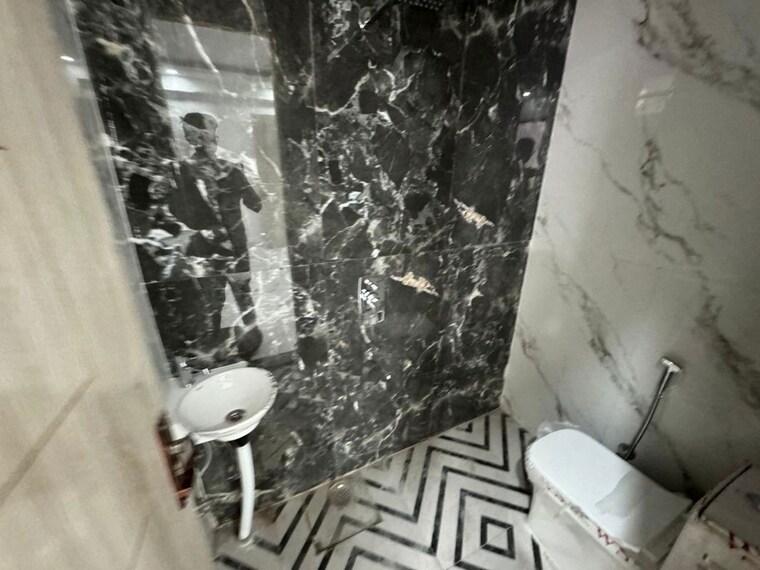 Attached Bathroom, yashika-104 2 Bedroom 1015 Sq.Ft. Apartment In Sector 104 Gurgaon 10315543