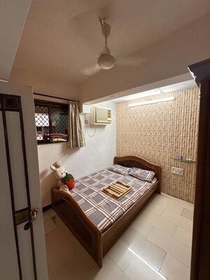 Bedroom in 2 BHK Apartment at Malabar Apartments, Malabar Hill – for Sale