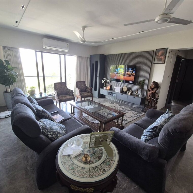  Parking, juhu-breeze-chs 2 Bedroom 800 Sq.Ft. Apartment In Santacruz West Mumbai 10315675