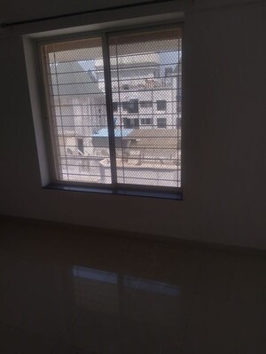 Room in 2 BHK Apartment at Chandan Garden, Nibm Road – for Rent