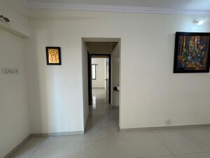 Room in 2 BHK Apartment at Neelkanth Girija, Vartak Nagar – for Rent