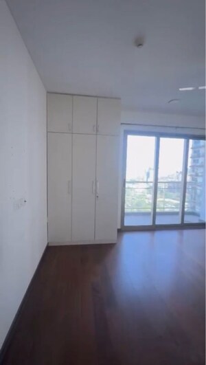 Room in 3 BHK Apartment at Tata Primanti-Tower Residences, Sector 72 – for Sale