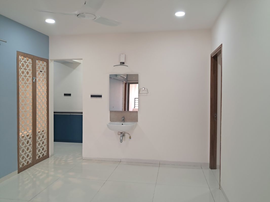 3 BHK + Extra Room Apartment For Rent in SMR Vinay Iconia Hyderabad