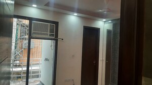 Room in 2 BHK Builder Floor at Lajpat Nagar I – for Rent