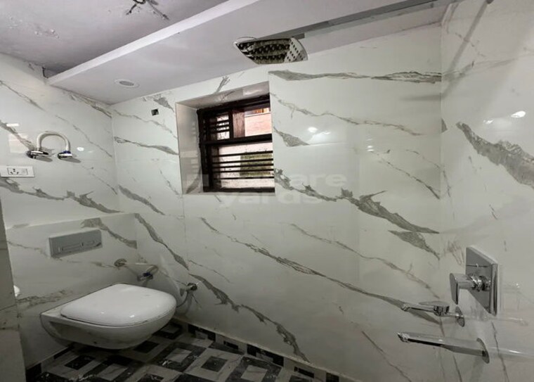 Attached Bathroom, tilak nagar 2 Bedroom 123 Sq.Yd. Builder Floor In Tilak Nagar Delhi 10316088