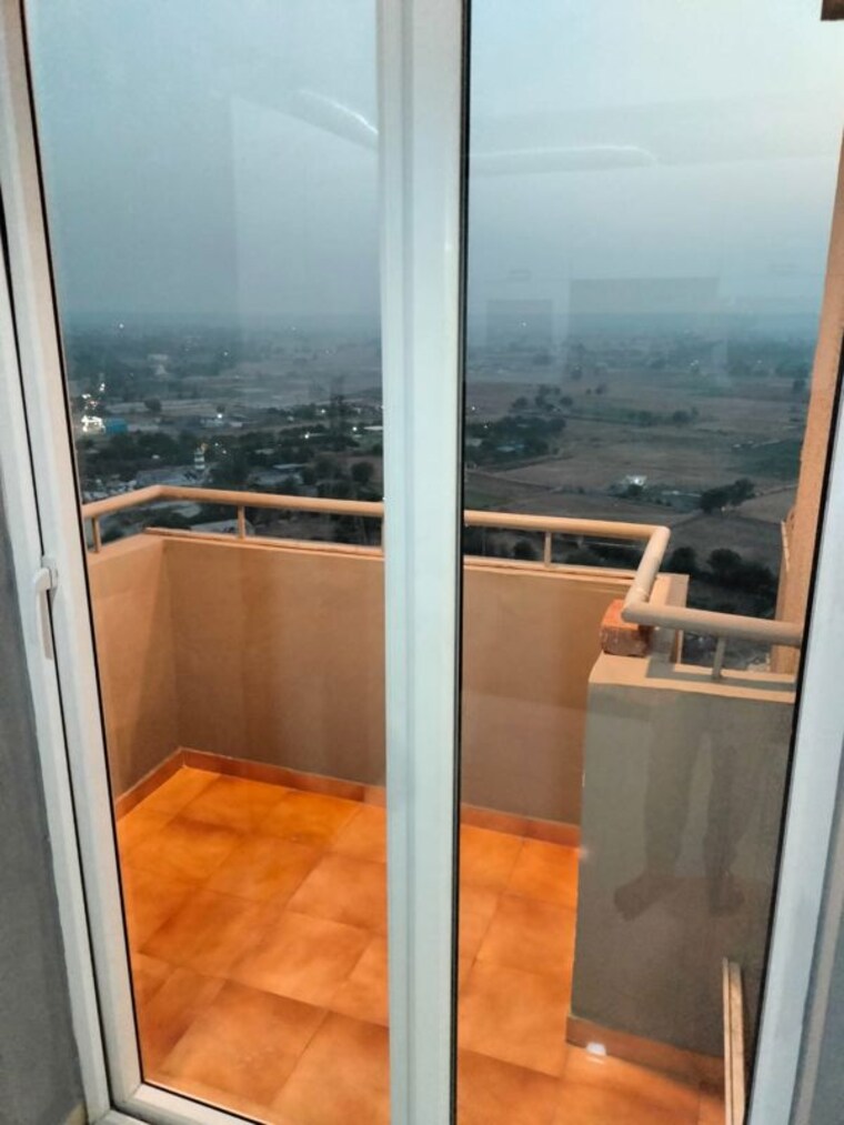 Balcony, supertech-hues 2 Bedroom 1130 Sq.Ft. Apartment In Sector 68 Gurgaon 10316115