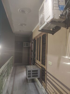 Staircase in 3 BHK Builder Floor at Ansal Plaza Gurgaon, Palam Vihar – for Rent