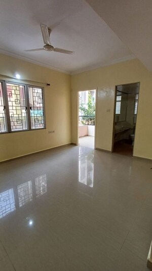 Room in 2 BHK Apartment at Naiknavare Mystique Mood, Viman Nagar – for Rent