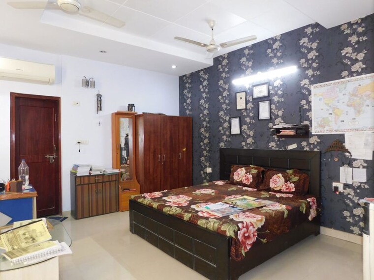 Bedroom, gaur-valerio 3.5 Bedroom 4000 Sq.Ft. Apartment In Indrapuram Ghaziabad 10316247