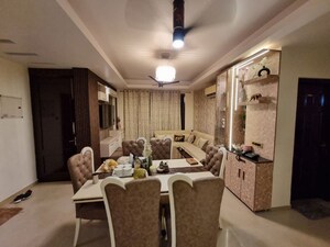 3 BHK Builder Floor For Rent in Sector 7