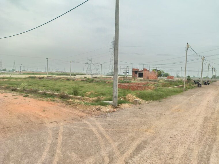 undefined, daurala  130 Sq.Yd. Plot In Daurala Meerut 10316327