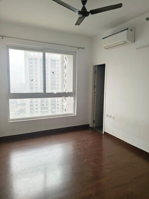 Room in 3 BHK Apartment at Mapsko Mount Ville, Sector 79 – for Rent