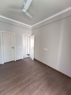 3 BHK Apartment For Rent in Central Park Lake Front Towers