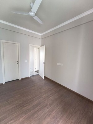 3 BHK Apartment For Rent in Central Park Lake Front Towers, Sohna Sector 33