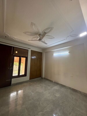 2 BHK Apartment For Rent in Chattarpur