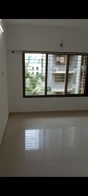 Room in 2 BHK Apartment at DLH Swapnadeep, Andheri West – for Sale