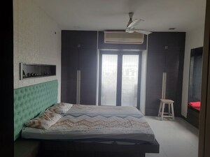 Bedroom in 3 BHK Apartment at Moroccan Cooperative Housing Society, Goregaon East – for Rent
