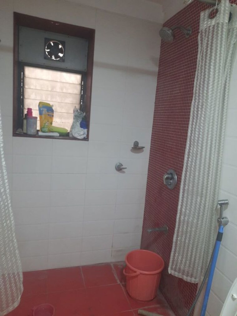 Bathroom, moroccan-cooperative-housing-society 3 Bedroom 1860 Sq.Ft. Apartment In Goregaon East Mumbai 10316394